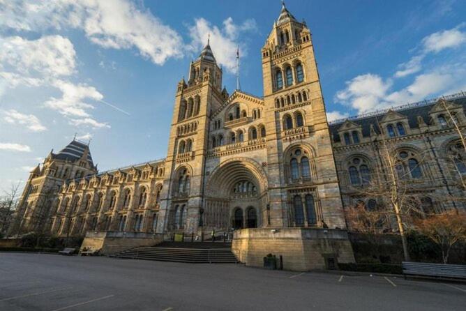 ロンドンAmazing South Kensington Flatアパートメント エクステリア 写真